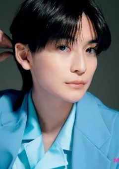 高 橋 文 哉 の 彼 女 、 8 L O O M の マ ネ ー ジ ャ ー 兼 寮 母 に な り ま し た 。 ~ I n s t a g r a m ~