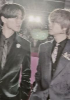 　　お隣さんと壁穴✘✘✘✘生活