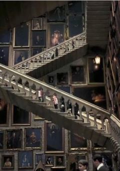 𝘐'𝘮 𝘥𝘳𝘢𝘸𝘯 𝘵𝘰 𝘺𝘰𝘶.