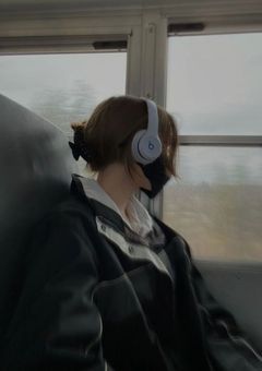 　小 娘 ち ゃ ん は や り た い 放 題　。