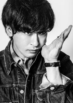 推しと結婚したのにリアコがやめられない件