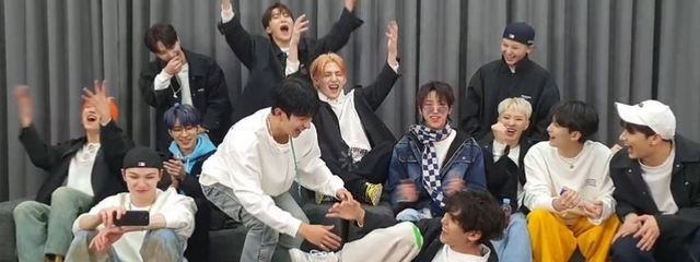 ఇ◝  ̫ ◜ఇさんの壁紙画像