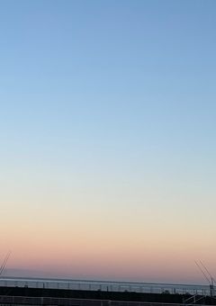夕暮れの旅人