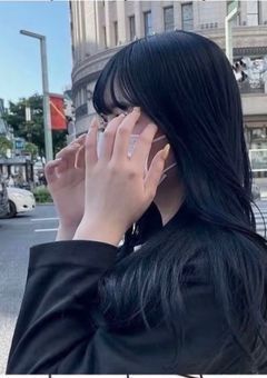 #  昔からの幼なじみ 有名人だった件 . 