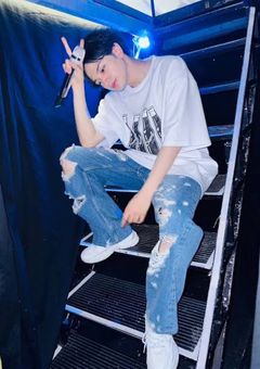 先 輩 に 彼 女 が 居 た 件 に つ い て 。