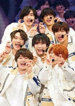 先輩、早く振り向いてください…。