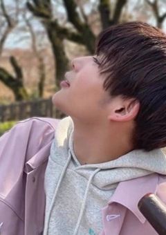 君 は 幼 な じ み .