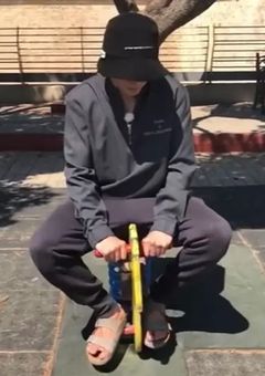 このオッパは赤ちゃんです