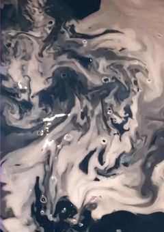 　無 口 を  喋 ら せ た い