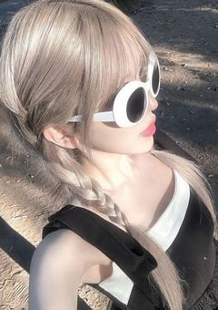 紅一点はギャルです。
