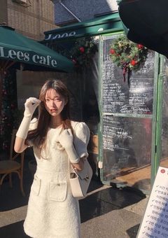 IDOLの彼女は有名でした。