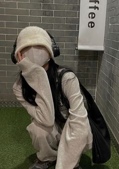 8LOOMの末っ子はモテモテです