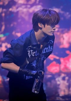 踏んだり蹴ったり愛したり