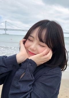 4 人 組 に 愛 さ れ す ぎ て る 件 。