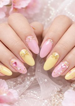 🩷💛