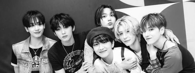 サナ🏹🫧 🚬🗞さんの壁紙画像