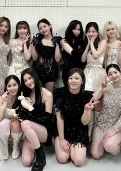 NiziU＆TWICE~命懸けのゲーム~