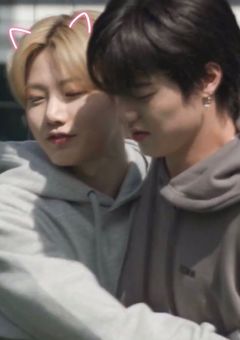 捨て猫を拾ったらあざと男子でした