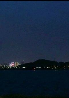 一本路地の裏。