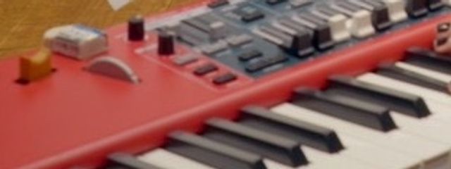 本庄愛輝凛さんの壁紙画像