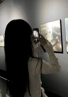 僕しか残ってない君の写真ホルダー