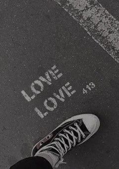 　青い空に届かない想い