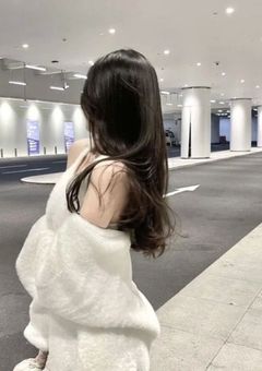 薔 薇 組 紅 一 点 