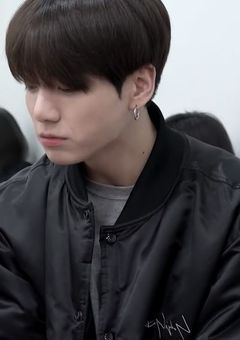  ㅤㅤㅤㅤ   Hayuru  t i m e  .