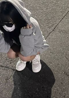 運 命 の 檻 の 中 に て