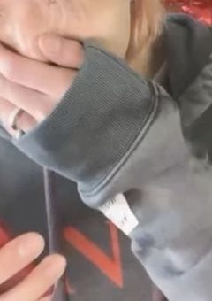 隣の外国人が騒がしい