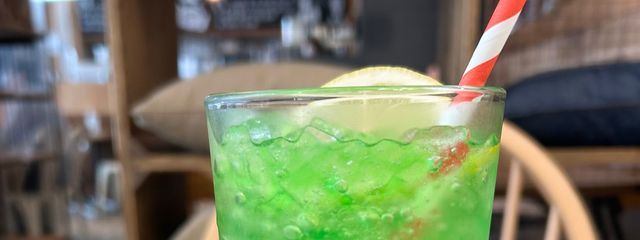 枦宮峯愛さんの壁紙画像