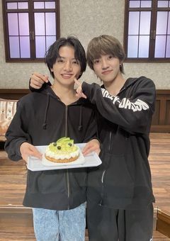 彼氏と兄は野球好きの赤色です