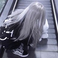 ねむ𓂃𓈒 𓂂𓏸さんのアイコン画像
