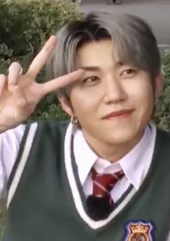 🎸💙 の 推し は 、私 でした 。