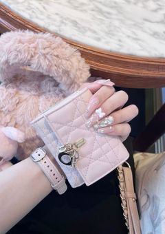 　　𝐿𝑜𝑣𝑒 𝑟𝑜𝑚𝑎𝑛𝑐𝑒