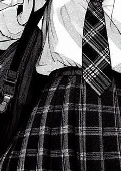 学校で人気者な先輩に恋をしました