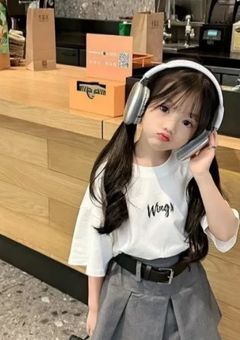 　#　泣く理由が 、 君なんて言えない　.　