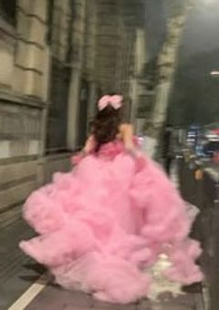 紅一点、ただいま不在中