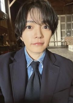 オフィスの片隅で君に恋して