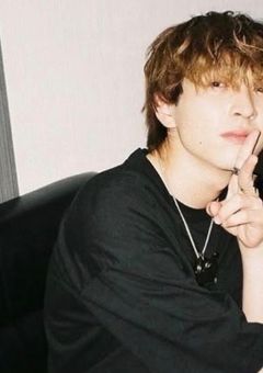      ク ズ 男 に     復 讐     し ま す 。