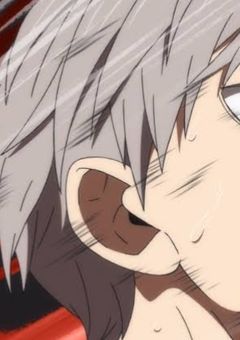  ち ょ っ と な ん か 違 う 警 護 官 ?¿