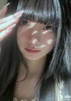 ある女優色んな人と関わりがあるようで