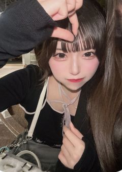      𝘚𝘦𝘹𝘺 𝘊𝘪𝘯𝘥𝘦𝘳𝘦𝘭𝘭𝘢   