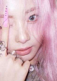 　　kpop room °ʚ🎀ɞ°.