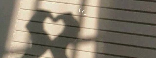 　　自認自意識過剰女さんの壁紙画像