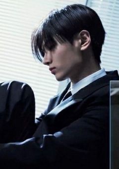 Every time I see those eyes, I get tunnel vision