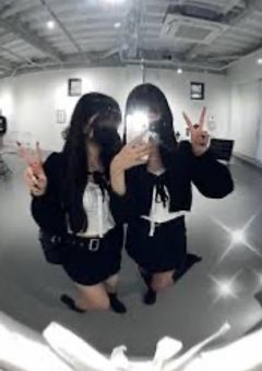 ︎︎