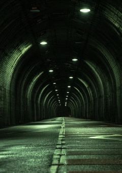 # 深い霧で覆い隠す