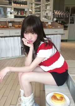 　　　𝘤𝘩𝘦𝘳𝘪𝘴𝘩　　　