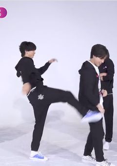 #　🦊🏮👻‪🫶🏻︎